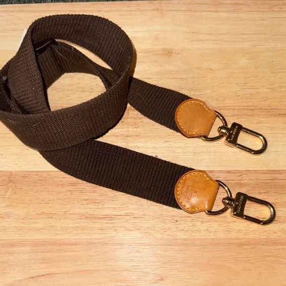 Louis Vuitton brown adjustable crossbody shoulder strap - Picture 1 of 6